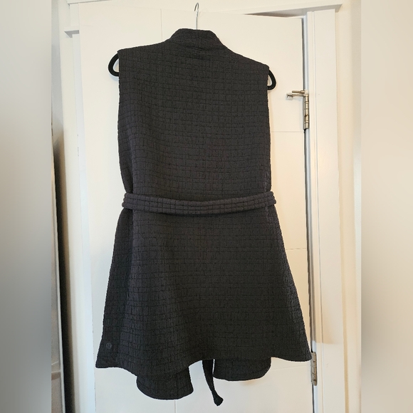 Lululemon Vest Sz 12 - Picture 2 of 5